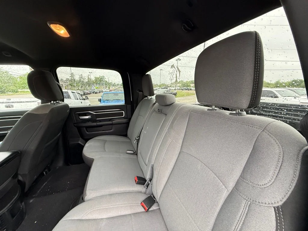 Used 2024 White Ram Big Horn image 27