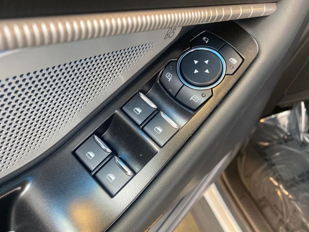 New 2026 White Ford Tremor image 16