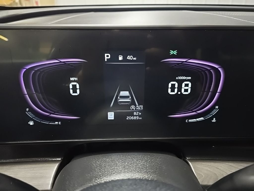 Used 2023 Green Kia X-Line image 23