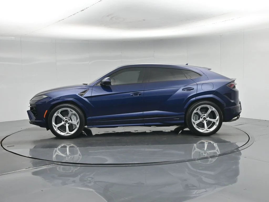 Used 2026 Blue Lamborghini SE image 31