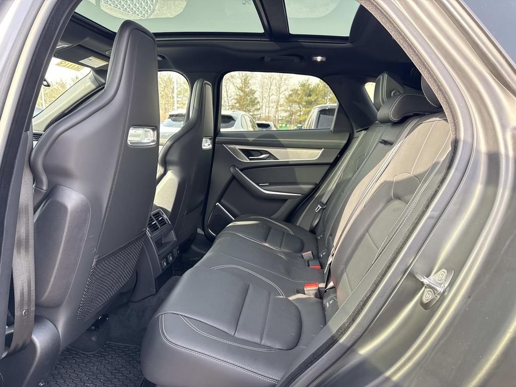 2026 Jaguar F-Pace R-Dynamic S - Photo 16