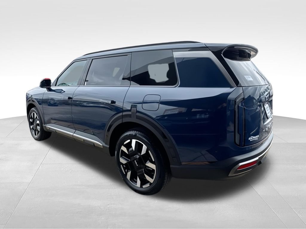 New 2027 Black Kia S image 6