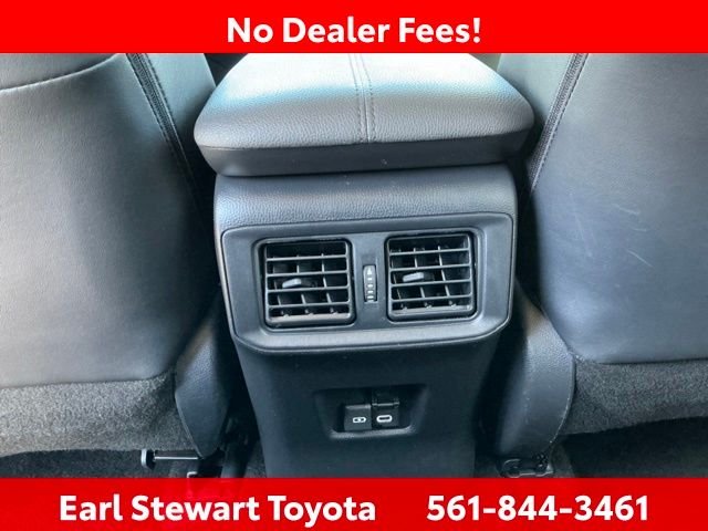 Used 2024  Toyota Adventure image 34