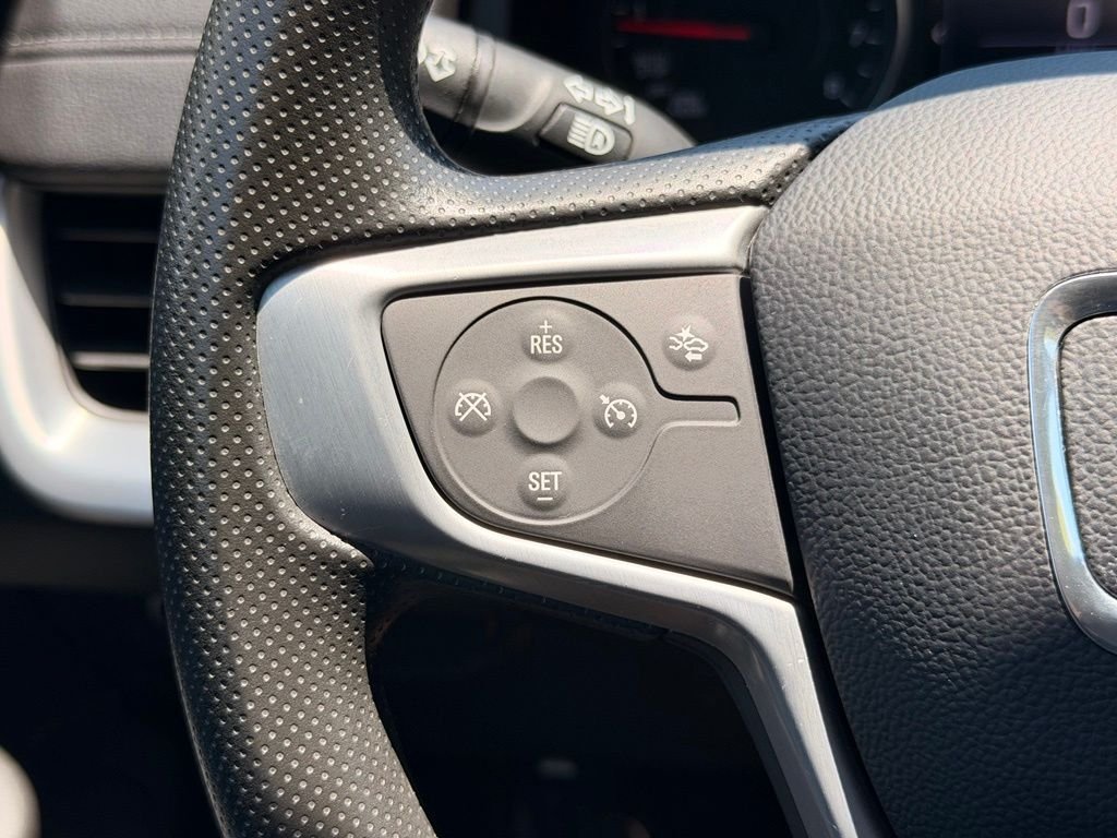 Used 2024 Silver GMC SLE image 25