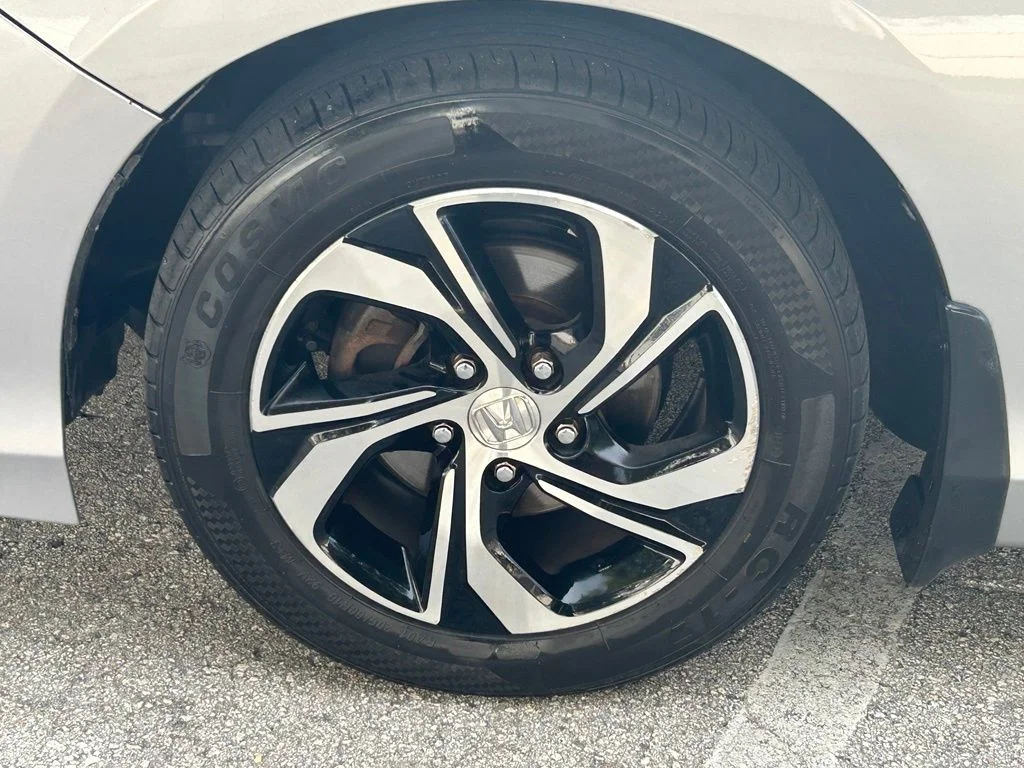 Used 2016 Gray Honda LX image 23