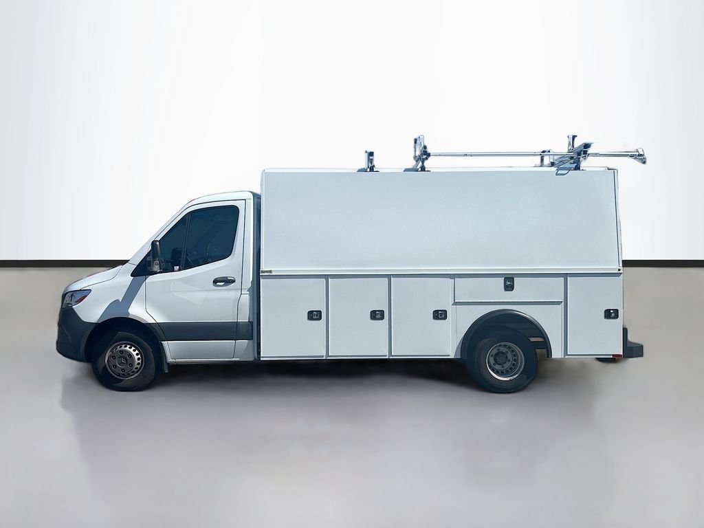 Used 2020  Mercedes-Benz Standard Roof V6 image 6