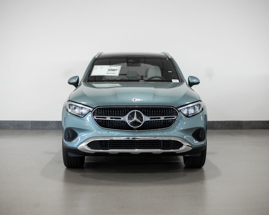 New 2026 Verde Silver Metallic Mercedes-Benz GLC 300 image 2