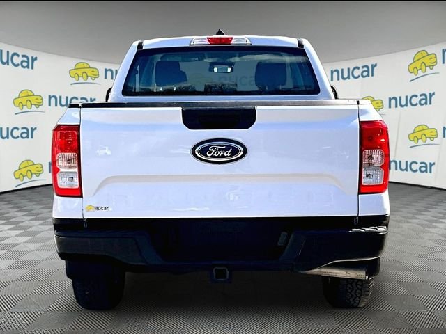 Used 2025 White Ford XL image 4