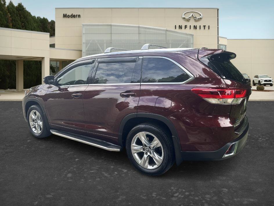 Used 2019 Ooh La La Rouge Mica Toyota Limited image 6