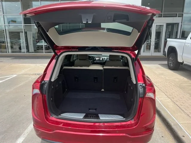 Used 2019 CHILI RED METALLIC Buick Essence image 9