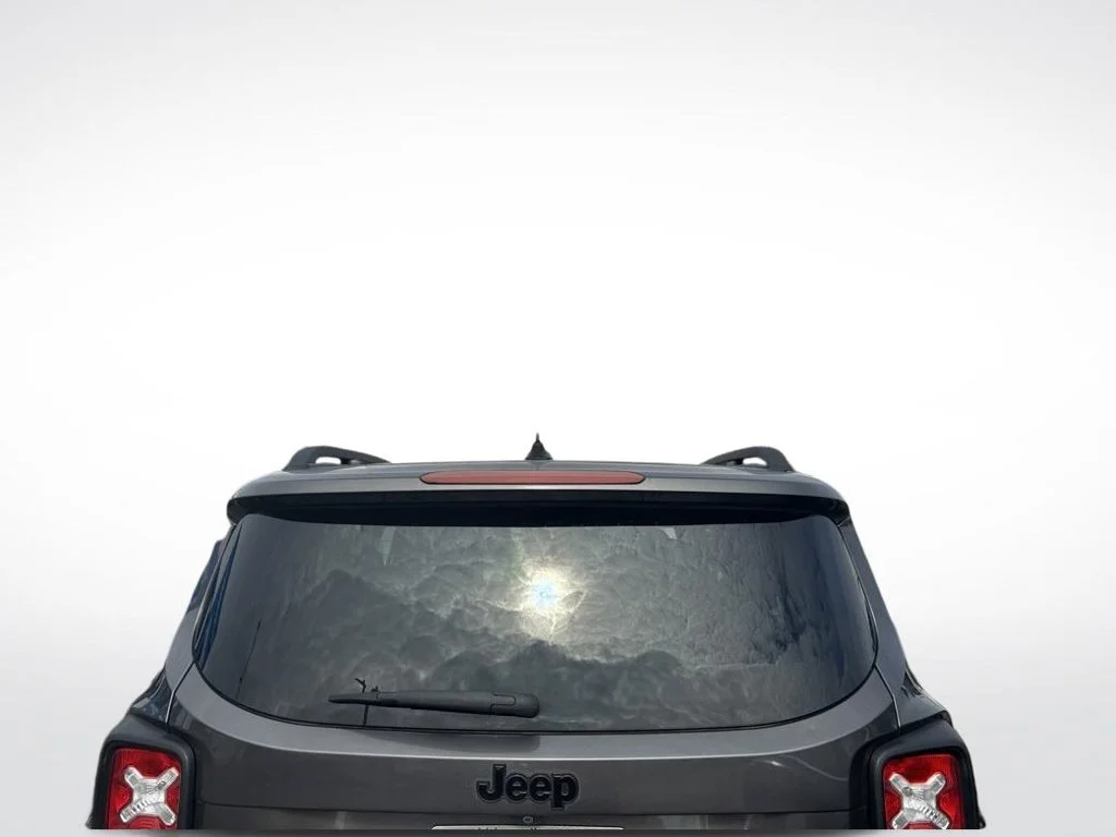 Used 2016 Gray Jeep Latitude image 5