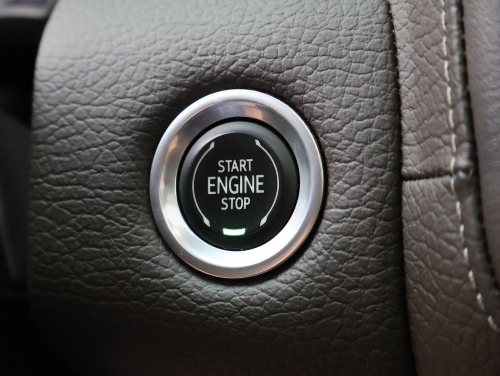 2021 GMC Yukon Denali - Photo 26