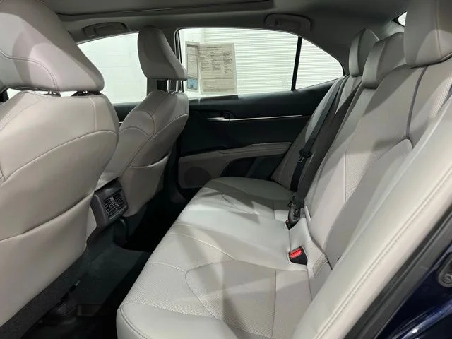 Used 2021  Toyota XLE image 20