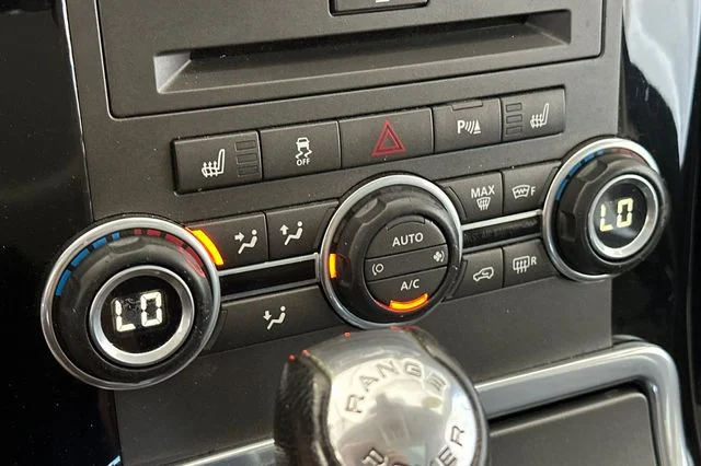 Used 2011 Stornoway Gray Land Rover Supercharged image 22