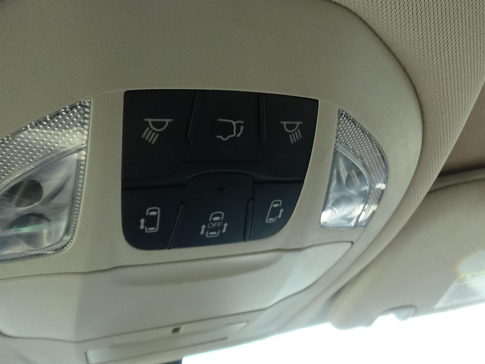Used 2023 Bright White Clear Coat (pw7) Chrysler LX image 22