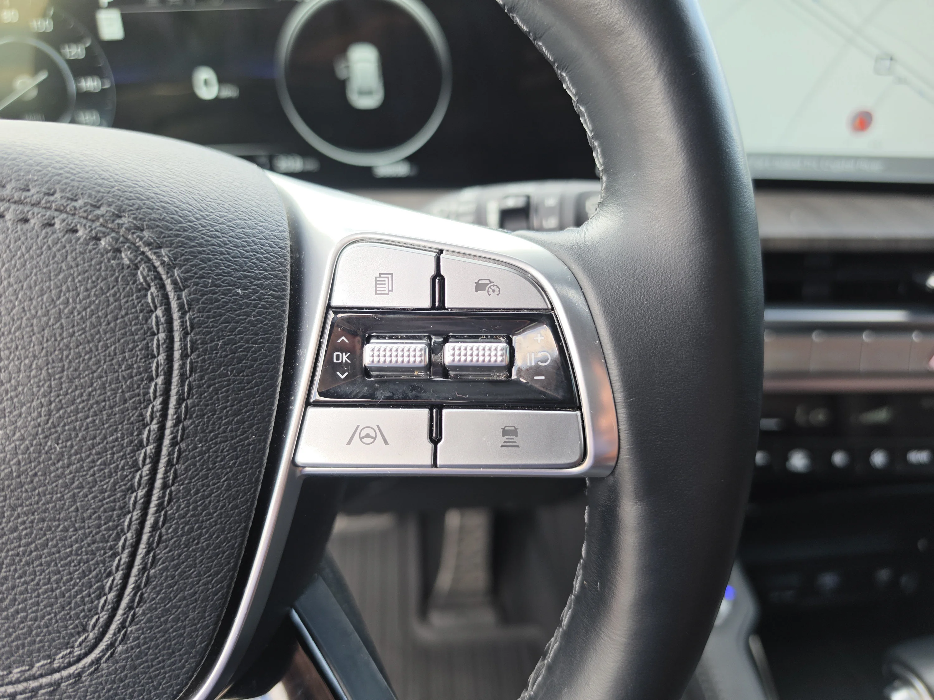 Used 2024 Gravity Gray Kia SX Prestige image 36