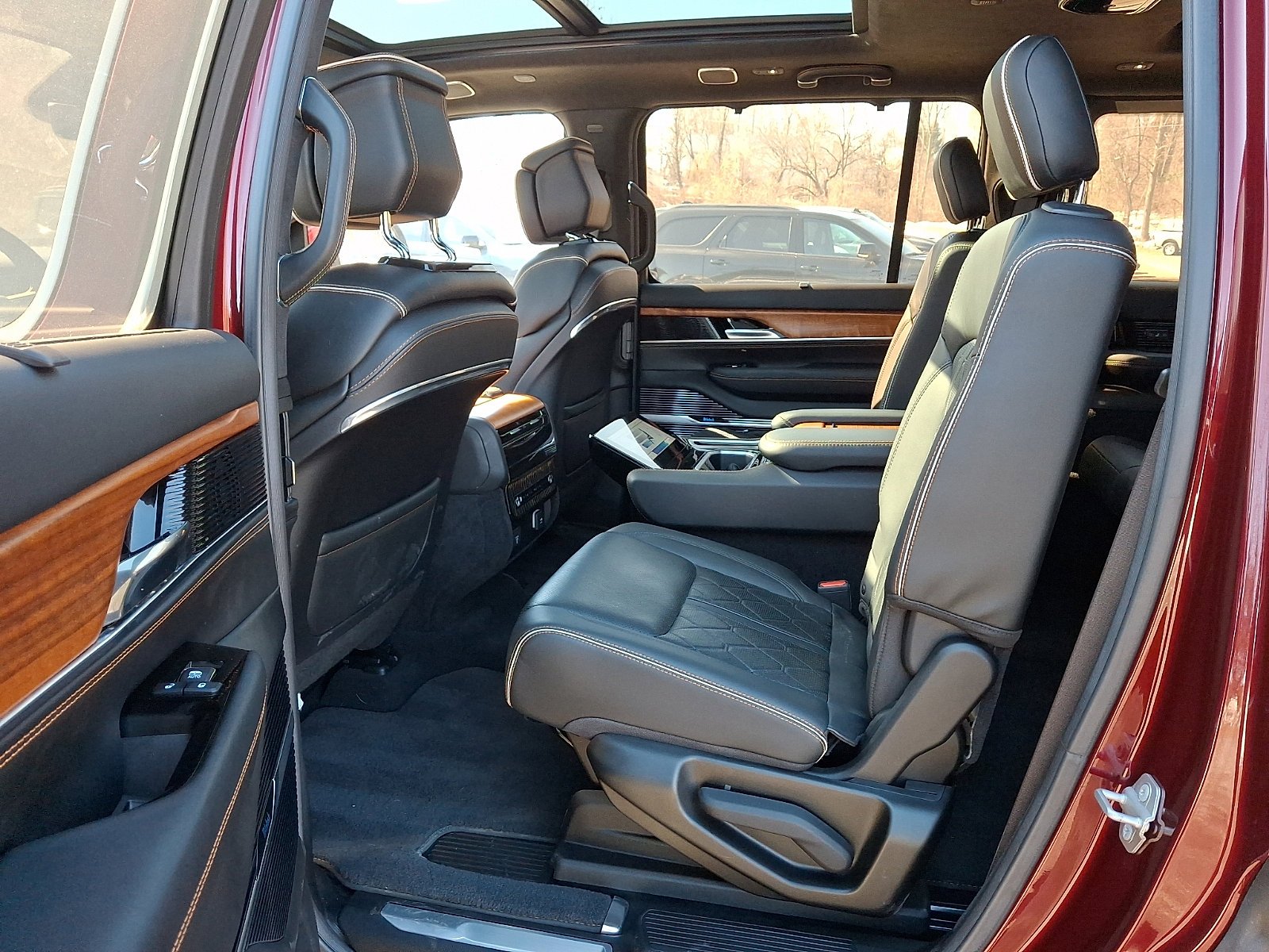 Certified Used 2022 Velvet Red Pearlcoat Jeep Series III image 10