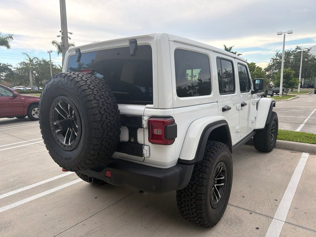 Used 2024 Bright White Clearcoat Jeep Rubicon X image 5
