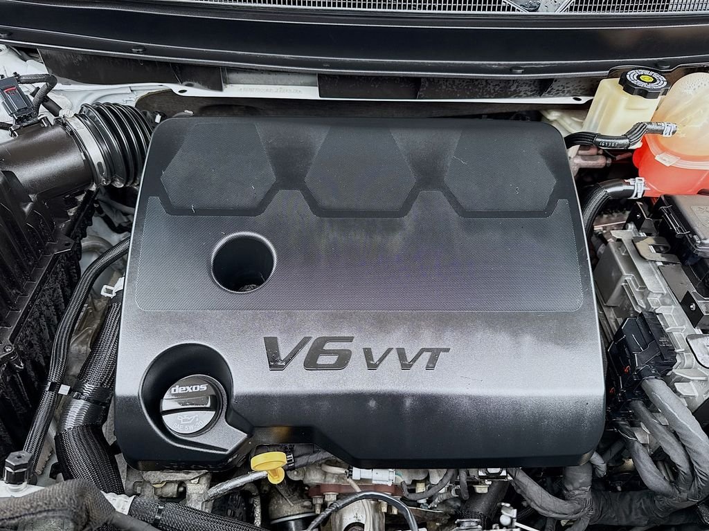 Used 2020 Summit White Chevrolet Premier image 32