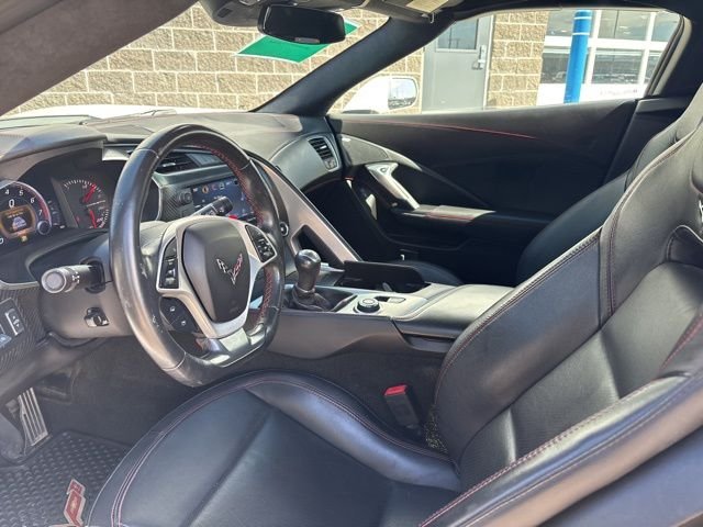 Used 2019 White Chevrolet Stingray Z51 image 16