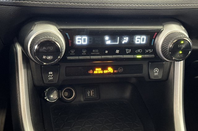 Used 2023 Lunar Rock Toyota XLE Premium image 27