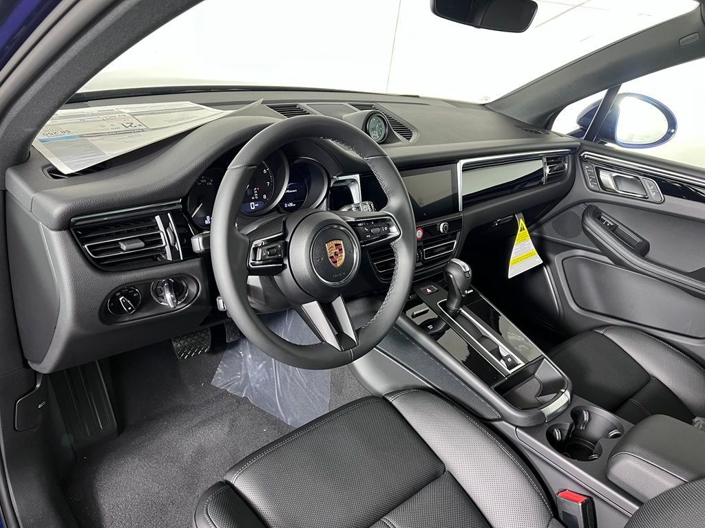 New 2026 Gentian Blue Metallic Porsche  image 4