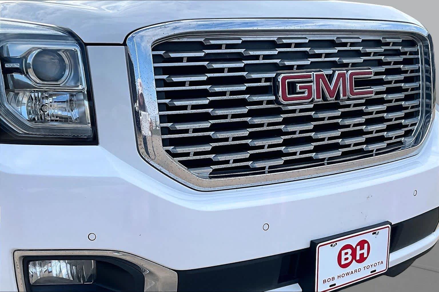 Used 2020 Summit White GMC Denali image 28