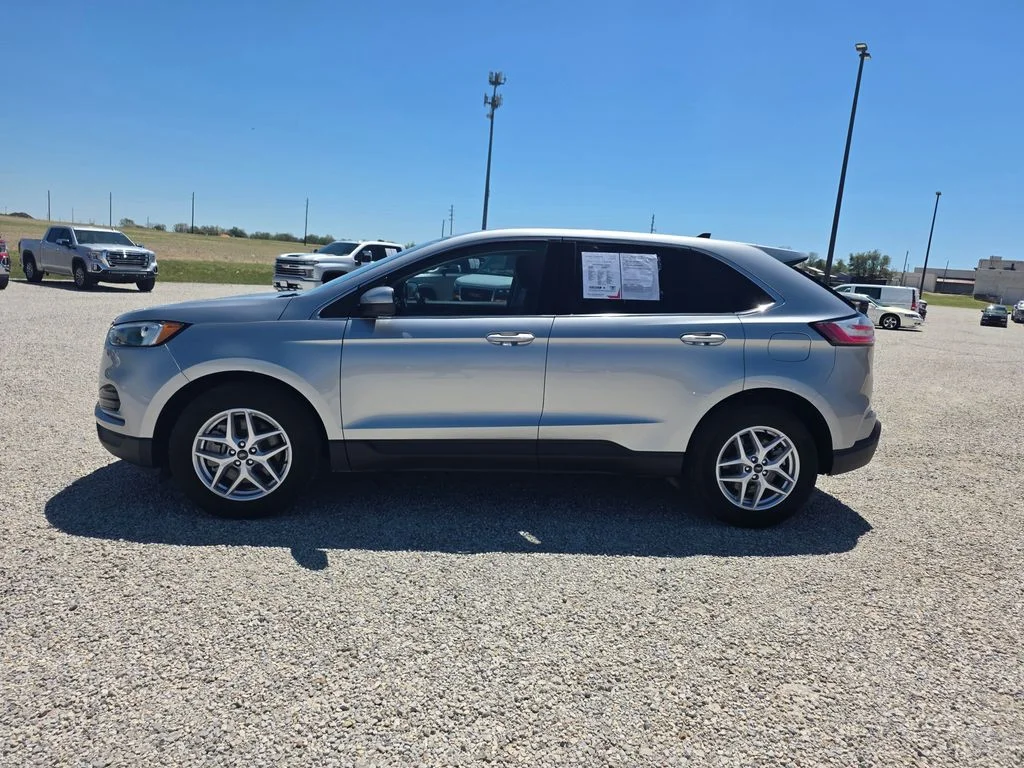 Certified Used 2024 Silver Ford SEL image 6