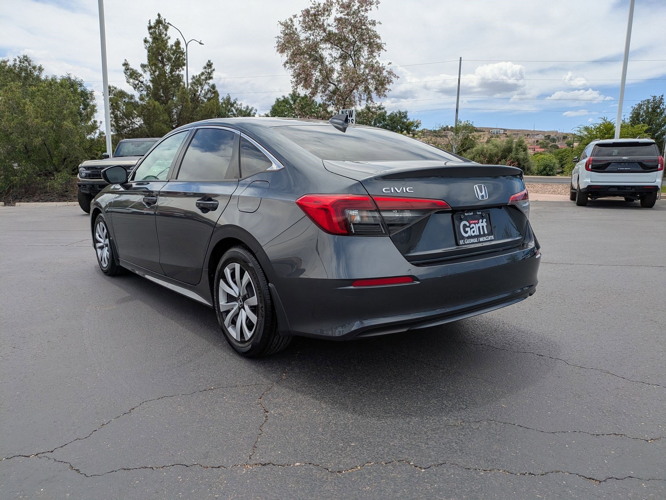 Used 2024 Gray Metallic Honda LX image 5