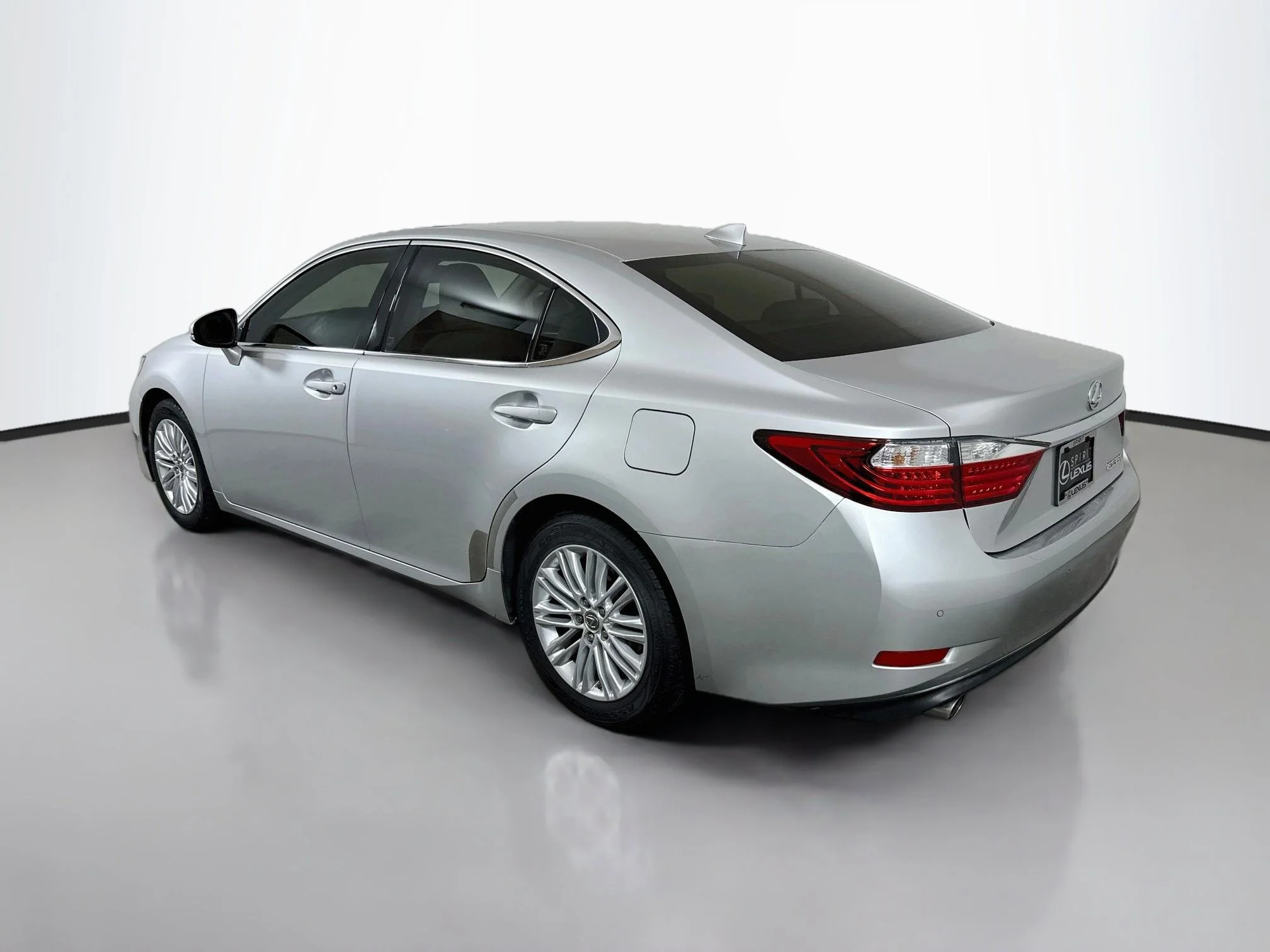 Used 2015 Silver Lining Metallic Lexus 350 image 5
