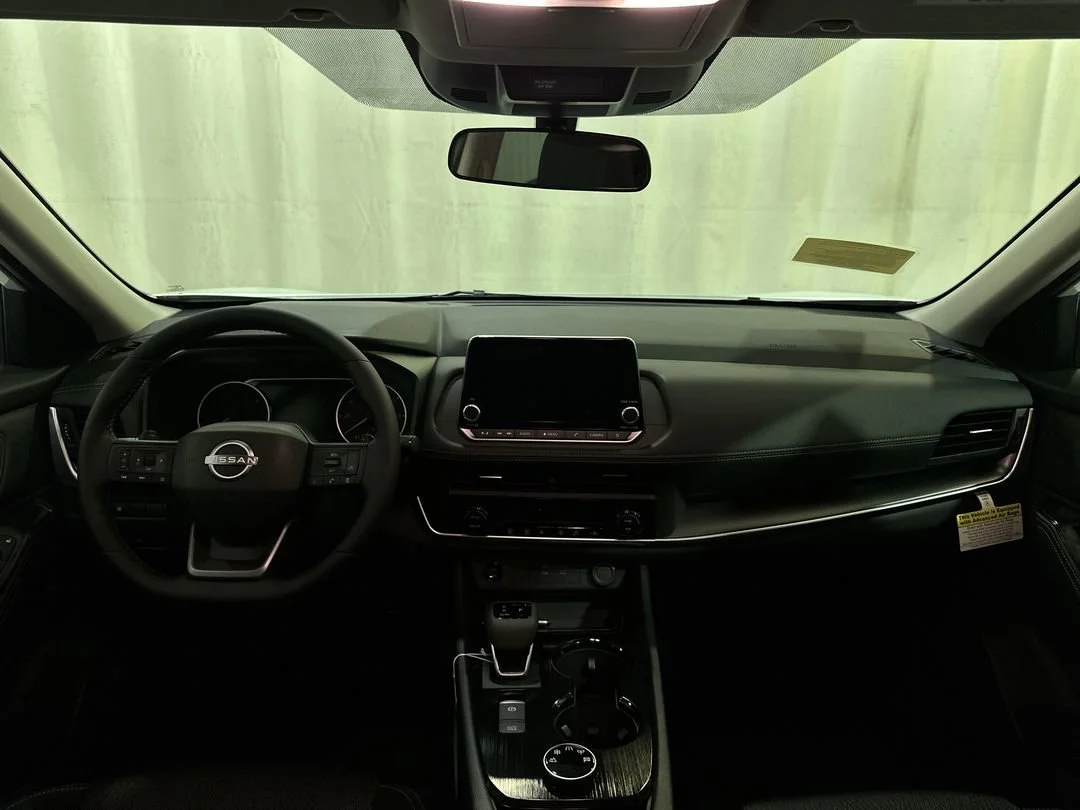 2026 Nissan Rogue SV - Photo 12