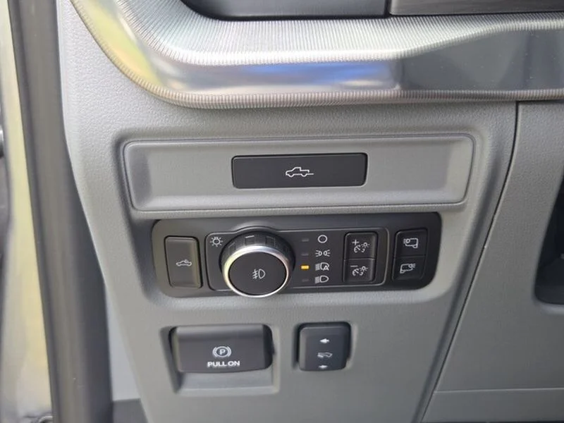 New 2026 Iconic Silver Metallic Ford Lariat® image 25