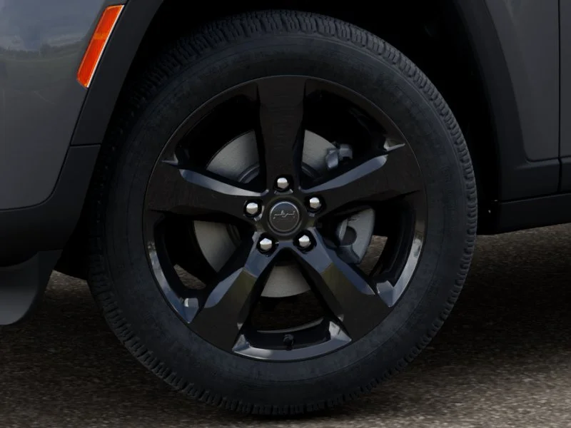 New 2027 Sting-Gray Clearcoat Jeep Limited image 8
