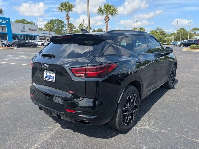 Used 2023 Black Chevrolet RS image 3
