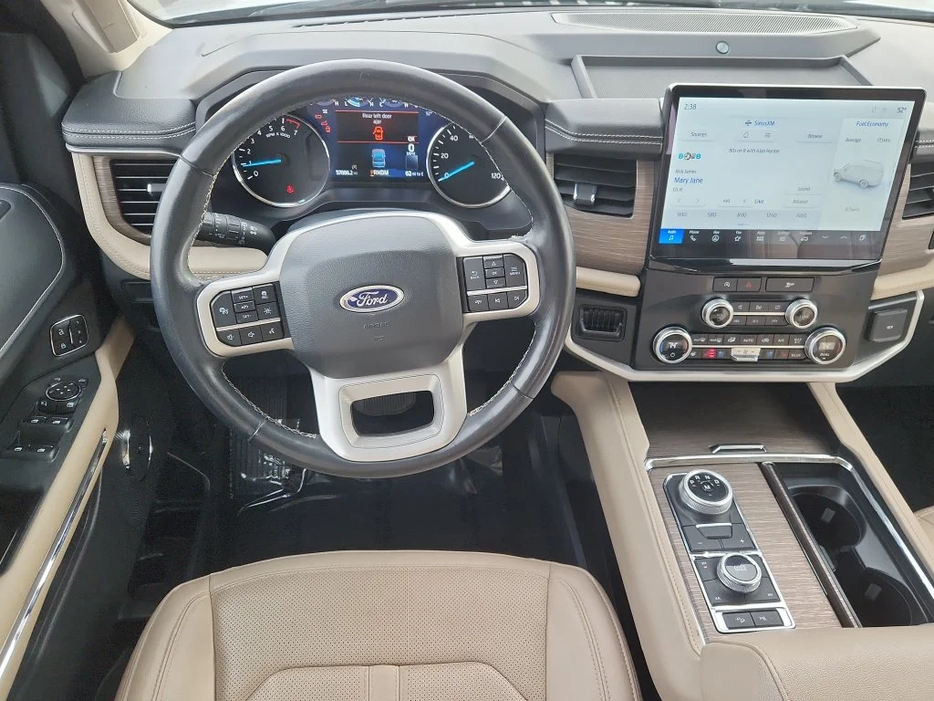 Used 2024 Silver Ford Limited image 12