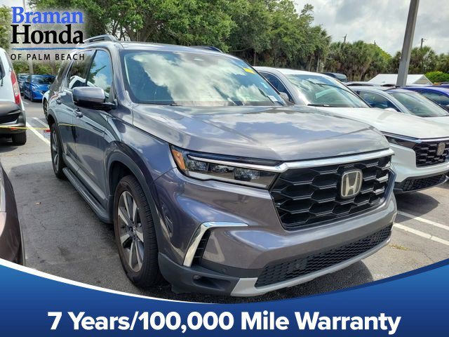 2025 Honda Pilot Touring 2WD's photo
