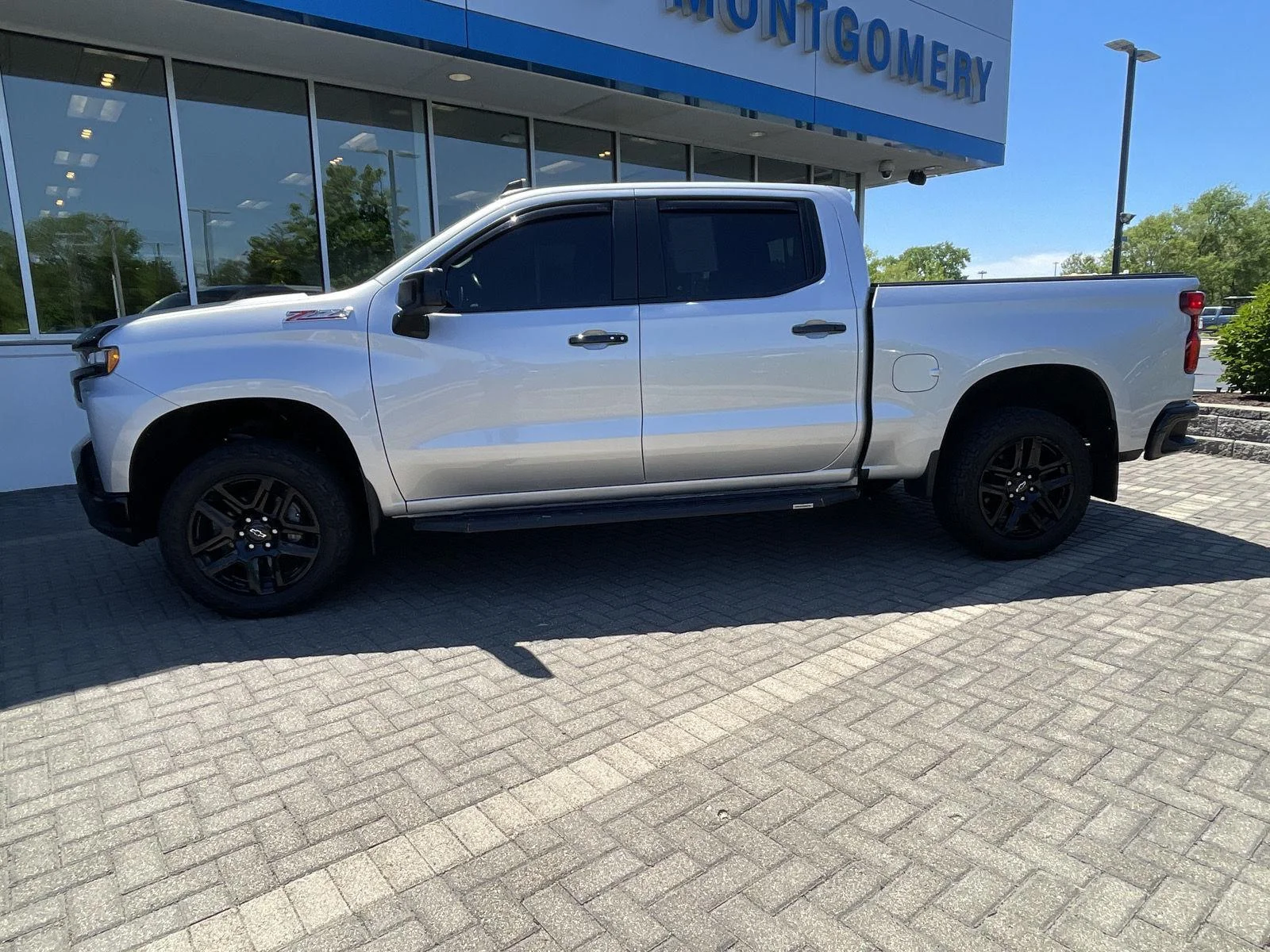Used 2021 SILVER ICE METALLIC Chevrolet LT Trail Boss image 2