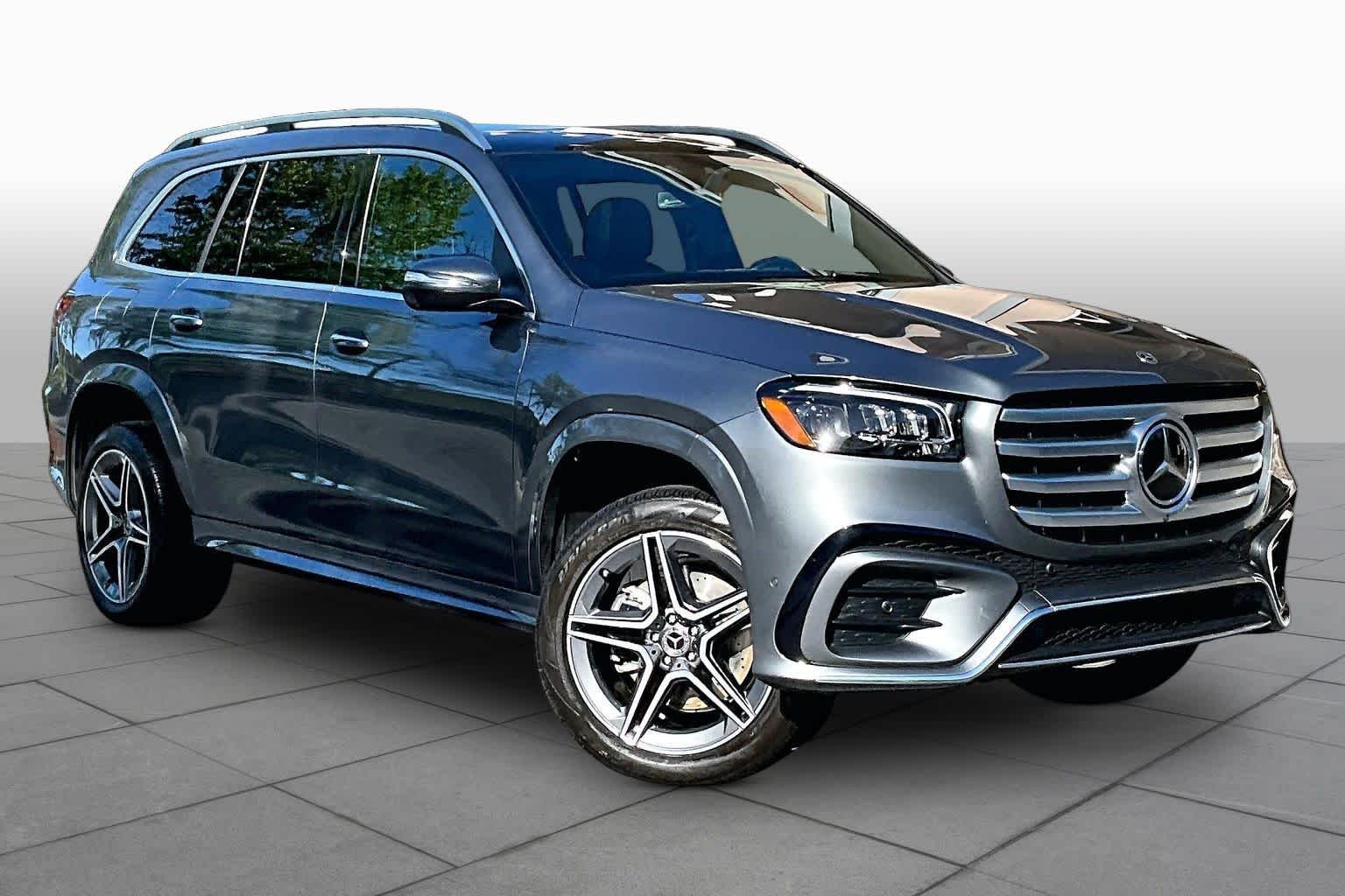 Used 2024 Selenite Grey Metallic Mercedes-Benz GLS 450 image 3