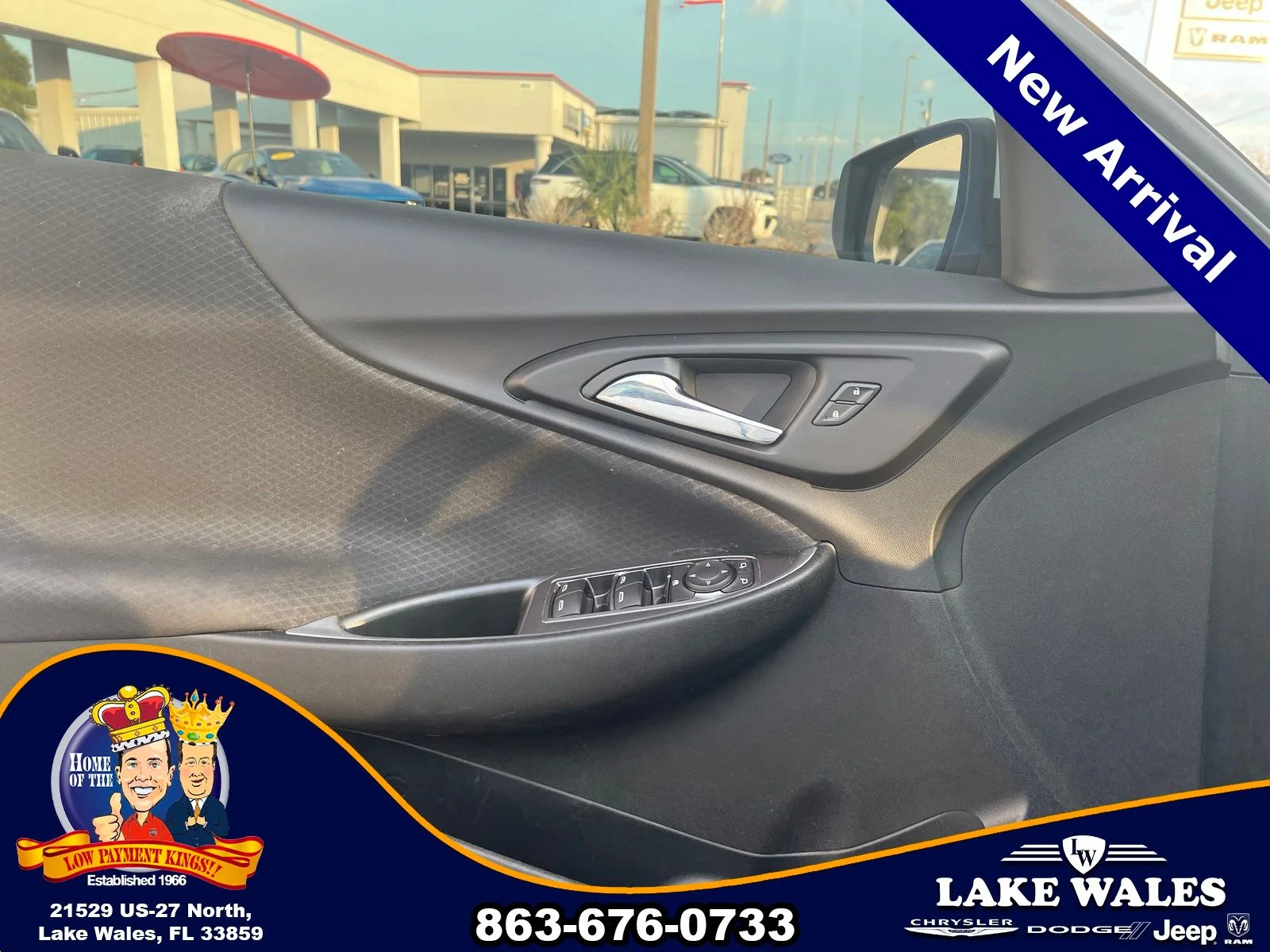 Used 2022 White Chevrolet LT image 10