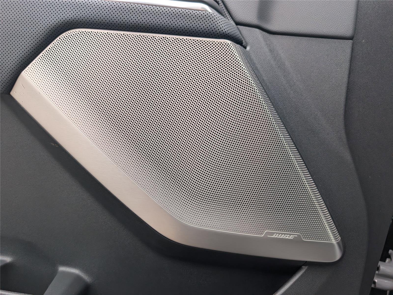 2025 GMC Sierra EV Denali - Photo 13