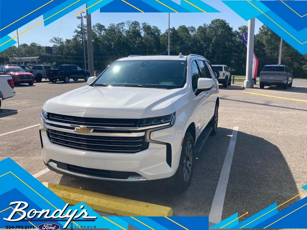 Used 2021 Pearl Chevrolet LT image 1