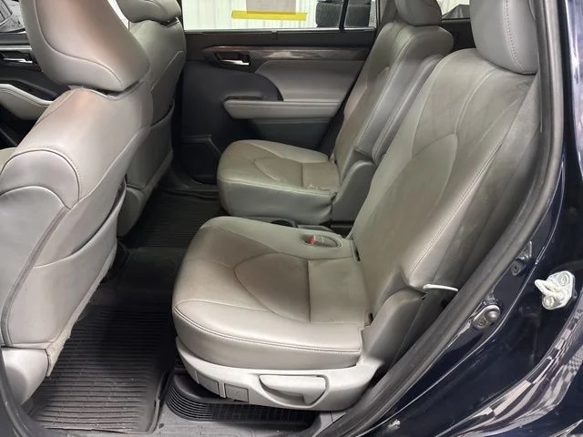 Used 2021 Gray Toyota Platinum image 31