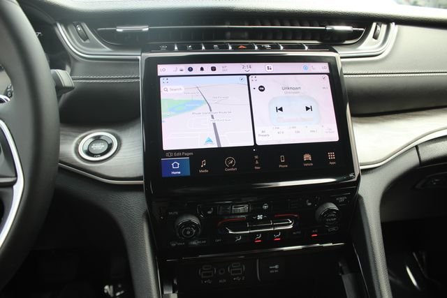 Used 2023 Black Jeep Limited image 4