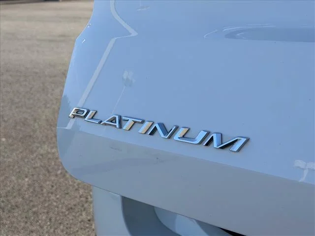 Used 2025 Star White Metallic Tri-Coat Ford Platinum image 26