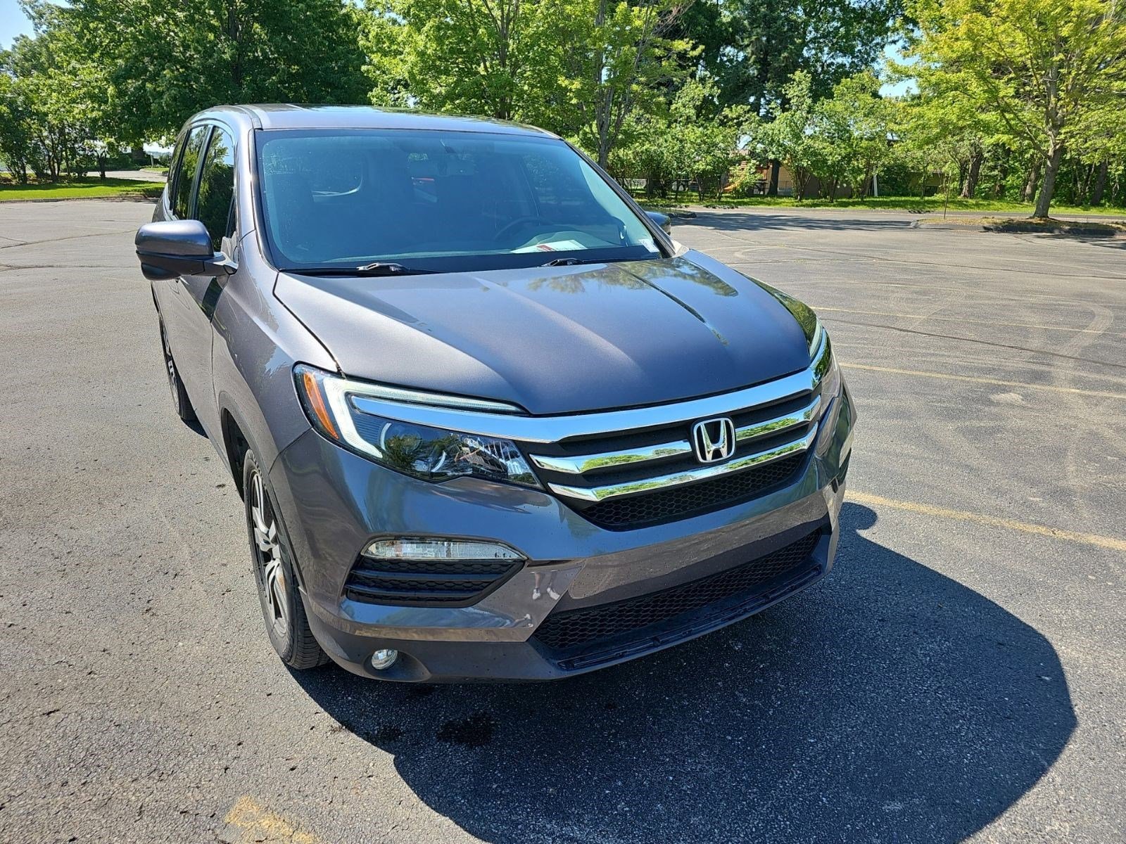 Used 2018 Gray Honda EX-L image 6