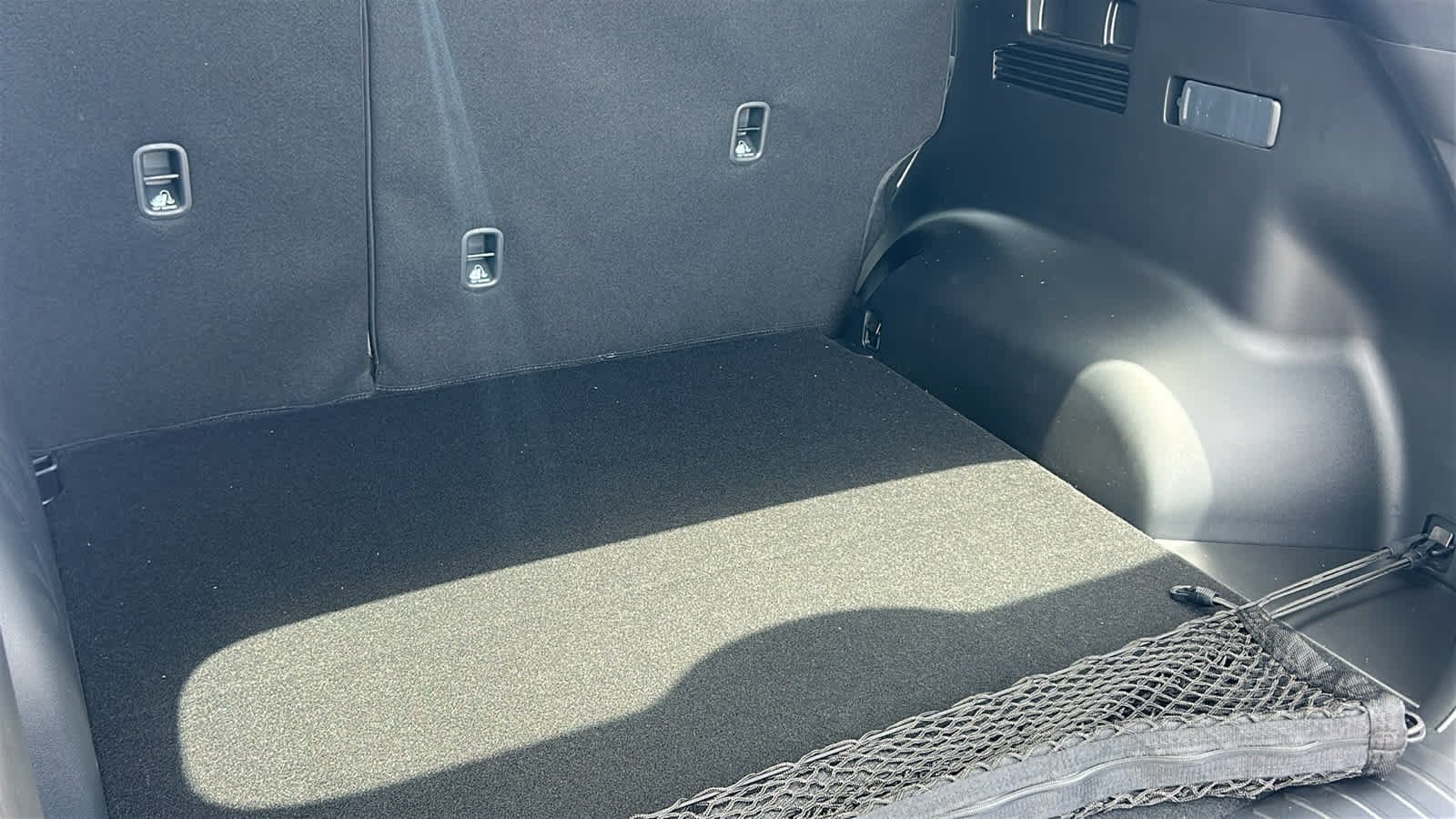 New 2026 Hampton Gray Hyundai SE AWD image 27