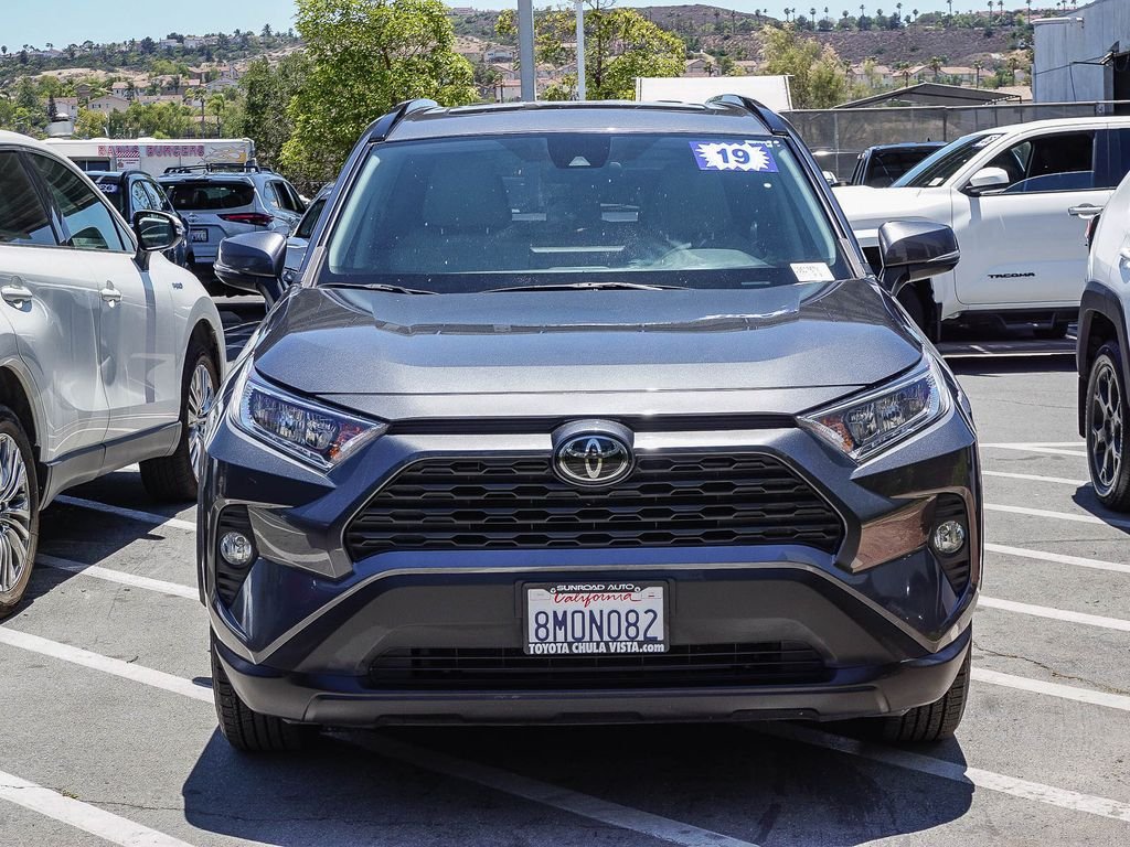 Used 2019 Gray Toyota XLE image 2