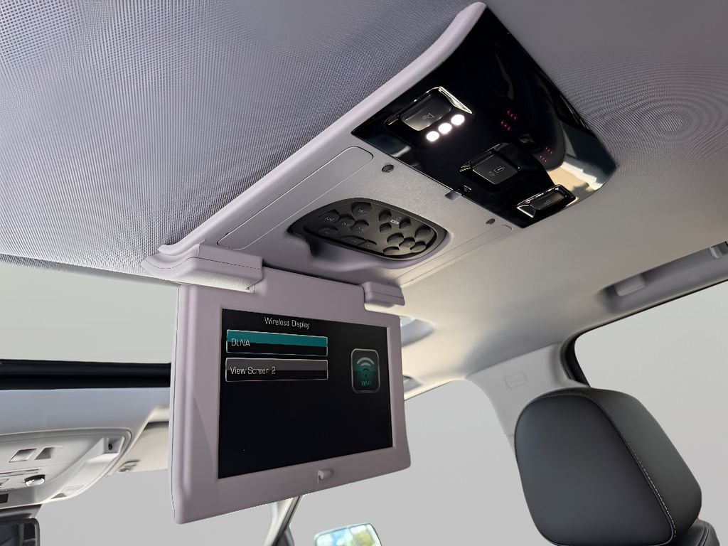 Used 2020 Silver Ice Metallic Chevrolet Premier image 15