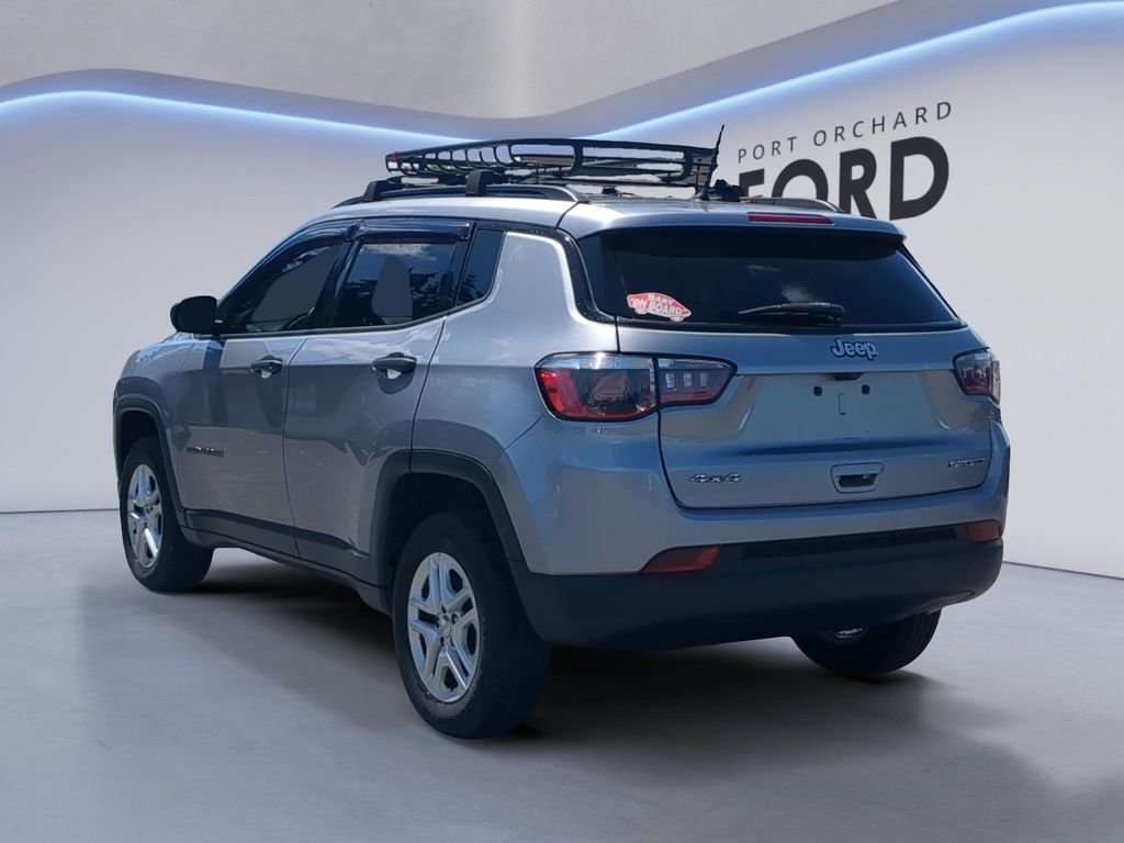 Used 2018 Silver Jeep Sport image 5