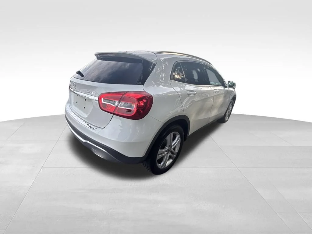 Used 2018  Mercedes-Benz GLA 250 image 4